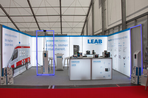 Der neue modulare Messestand von LEAB auf der RETTmobil.