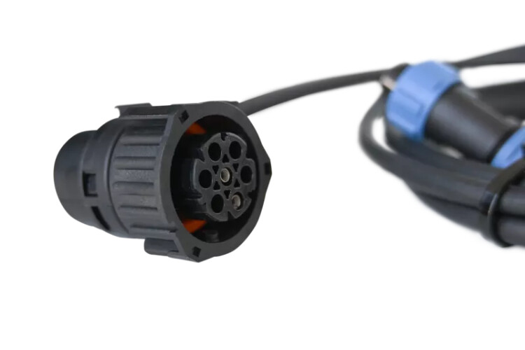 FireCAN-Stecker